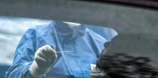 Covid Italia, Lopalco: “Porre fine a epidemia da tamponi”