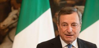 Mattarella bis, Draghi ‘ambasciatore’: “Resti, è necessario per il Paese”