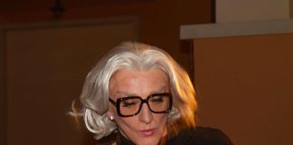 Sanremo 2022, Drusilla cancella 3 date teatro: caso Covid in compagnia