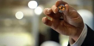 Neuralink, Musk pronto a sperimentare chip nel cervello dell’uomo