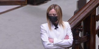 Quirinale 2022, Meloni: “Stupita se Mattarella accettasse il bis”