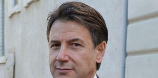 Quirinale, Conte: “Ritiro Berlusconi passo in avanti”