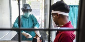 Covid India oggi, più di 300.000 nuovi contagi