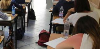 Tar: esami di terza media e maturità con obbligo di mascherine