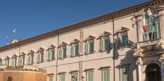 Mattarella e il bis al Colle, come Napolitano nel 2013