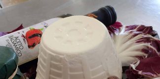 Ricotta di bufala campana Dop, nascono versioni light e senza lattosio
