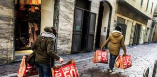 Saldi 2022 al via, quando: le date