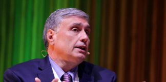 Variante Omicron, Silvestri: “Ecco cosa sappiamo e cosa può succedere”