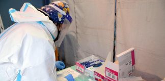 Covid Italia, record contagi: oltre 200mila in un giorno