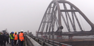 S.Benedetto: un palancolato per sostenere la scarpata dell’argine. Il varo dovrebbe riprendere a fine settimana