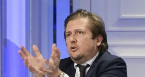 Covid, Sileri “Con i vaccini e calo dei numeri green pass scomparirà”