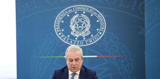 Covid, Locatelli “Fase critica sta finendo, pianificare riaperture”