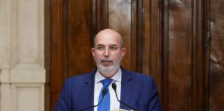 M5S, Crimi “Conte non sapeva del regolamento che ci salva”