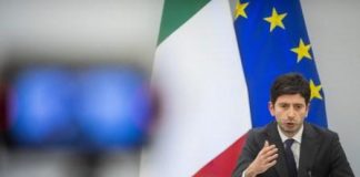 Covid, Speranza “Abbiamo piegato la curva grazie ai vaccini”