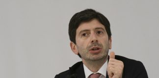 Covid, Speranza: “Possiamo guardare con fiducia al futuro”