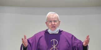 Ucraina, cardinale Bassetti: “Una tragedia ingiusta e un’inutile guerra”