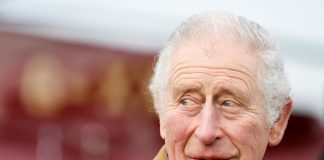 Covid Gb oggi, principe Carlo positivo per la seconda volta