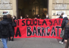 Raduno studenti davanti ai licei della Capitale, picchetti al Tasso impediscono ingresso