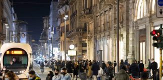 Covid oggi Italia, contagi in calo: quasi 150mila morti da inizio pandemia