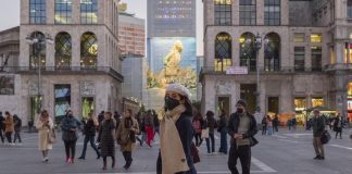 Covid oggi Italia, contagi in calo: “Fase nuova ma prudenza”