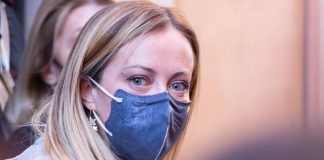 “Non vaccino mia figlia”, Burioni e Cartabellotta ‘vs’ Meloni