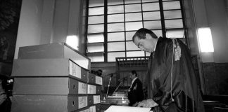 Mani pulite, l’avvocato di Mario Chiesa: “I soldi nel water? Non è andata così, corruzione non è nata quel giorno”