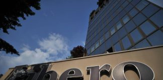 Giornalista Montesano e tweet su bare Bergamo, Sallusti: “Libero lo licenzi”