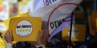 Sondaggio politico: M5S al minimo storico