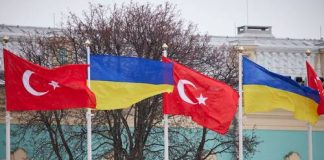 Chiudere il Bosforo per fermare l’invasione russa: la richiesta dell’Ucraina alla Turchia