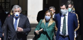 Centrodestra diviso anche su vaccino bimbi, Salvini-Meloni vs Tajani