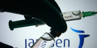 Terza dose, Figliuolo: “Pronti per chi ha ricevuto vaccino Johnson & Johnson”