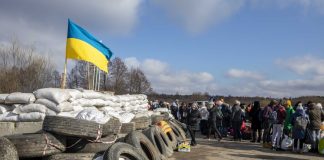 Ucraina, lunga colonna di mezzi militari russi in marcia verso Kiev