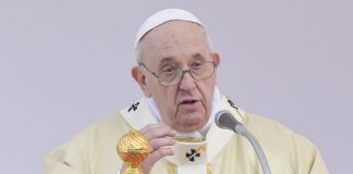 Ucraina, Papa”Popolo sta soffrendo,grazie polacchi per apertura confini”