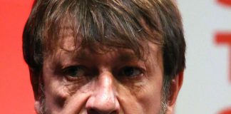 Ucraina, Casarini: “Per governo profughi di serie A e B: accolti i bianchi, respinti i neri”