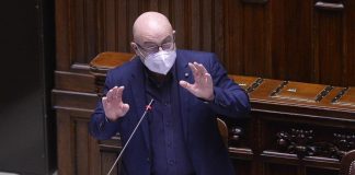 Caro energia, Cingolani: “Inaccettabile aumento prezzo del gas”