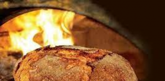 Ucraina, fornai eroi di Brovary sfornano pane e speranza: “Ci serve aiuto”