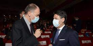 Difesa, tensione Pd-Conte su spese militari. Dem: “Mette e rischio governo”