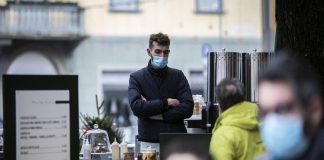 Covid oggi Italia, Gimbe: “Aumento contagi in 12 Regioni”