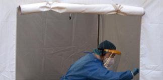 Covid oggi Italia, Iss: ecco chi è più a rischio reinfezione