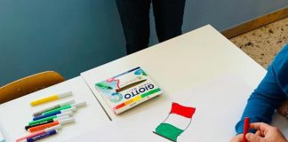 Bambini ucraini in Italia, nei loro disegni chiedono pace