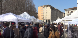 Il mondiale di motocross riempie gli alberghi della città. Oggi tanta gente anche in centro e al luna park