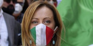 Ucraina, Meloni: “Dare status rifugiato a chi scappa da guerra, no ad altri”