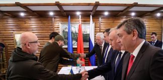 Guerra Ucraina-Russia, intesa su corridoi umanitari. Terzo round per negoziati