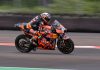 MotpGp Indonesia, Oliveira trionfa nel diluvio. Paura Marquez