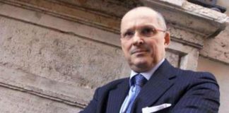 Covid, Ricciardi, “Io menagramo? Ci prendo, pandemia non è finita”