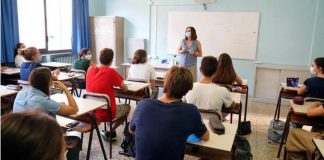 Scuola, Anief: “Per Consiglio di Stato Carta di 500 euro va data anche ai precari”