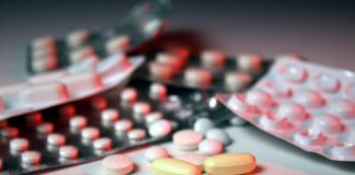 Antibiotici, Aifa: uso in calo durante pandemia Covid ma boom azitromicina