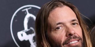 Morto a 50 anni Taylor Hawkins, batterista dei Foo Fighters