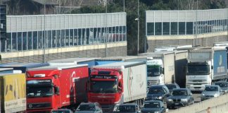 Caro carburante, Trasportounito: da lunedì stop autotrasporti