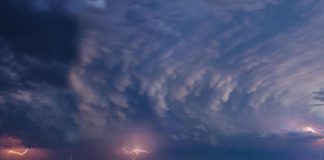 Usa, potente tornado in Iowa: 6 morti tra cui due bambini